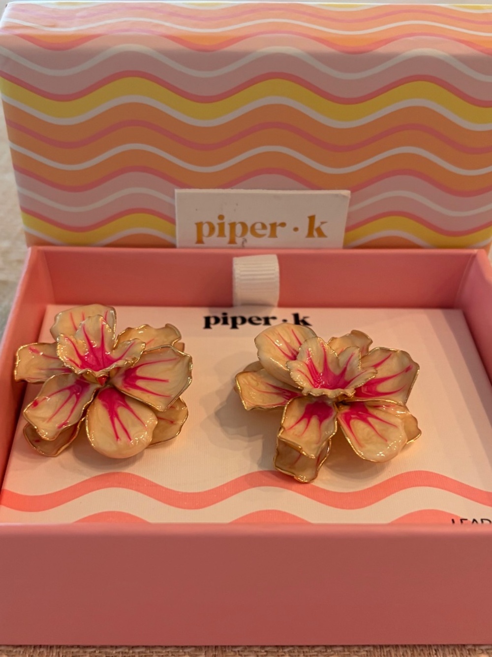 Enamel flower earring